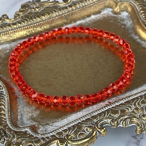 Red Beaded Bracelet - Picture 3 of 3